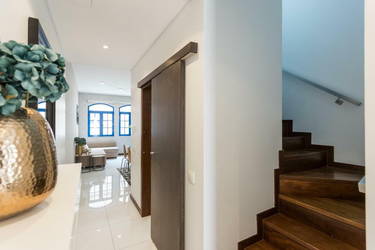 Rossio Penthouse Three-bedroom W/ River View And Parking - By Lu Holidays Lisboa
