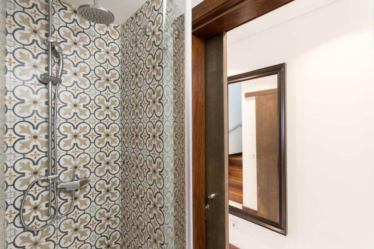 Rossio Penthouse Three-bedroom W/ River View And Parking - By Lu Holidays * Lisboa