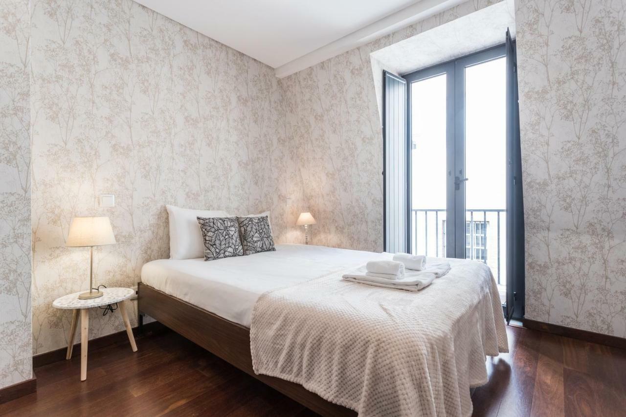 Rossio Penthouse Three-bedroom W/ River View And Parking - By Lu Holidays * Lisboa