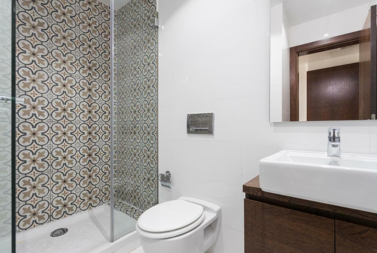Rossio Penthouse Three-bedroom W/ River View And Parking - By Lu Holidays Lisboa